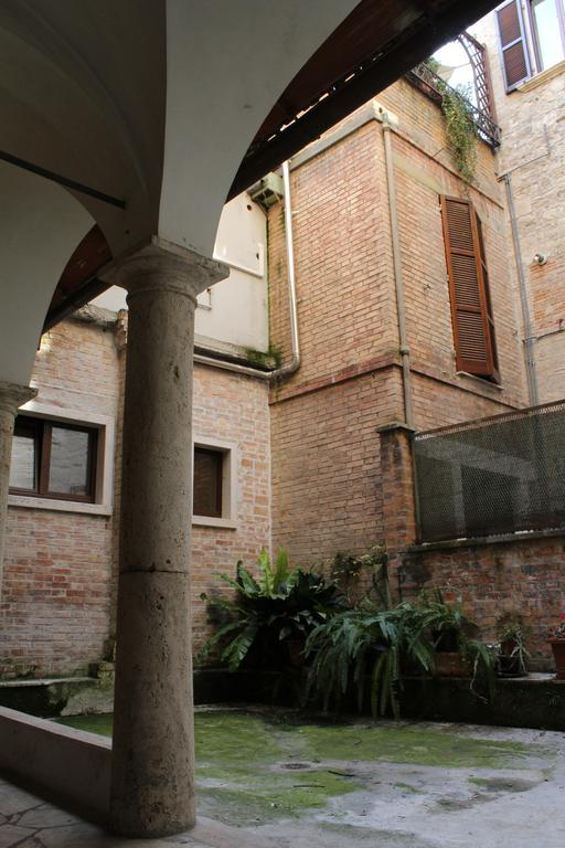 B&B Palazzo Migliani Ascoli Piceno Exteriör bild